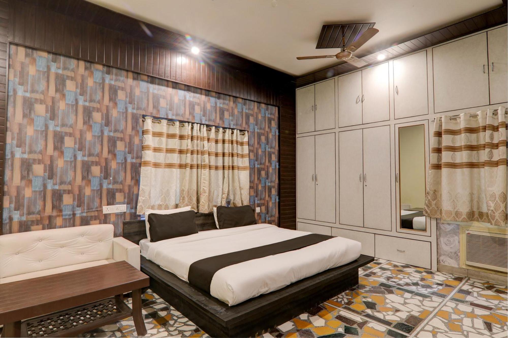 Hotel O Flagship Adbhut Moment Hotel 瓦拉纳西 外观 照片