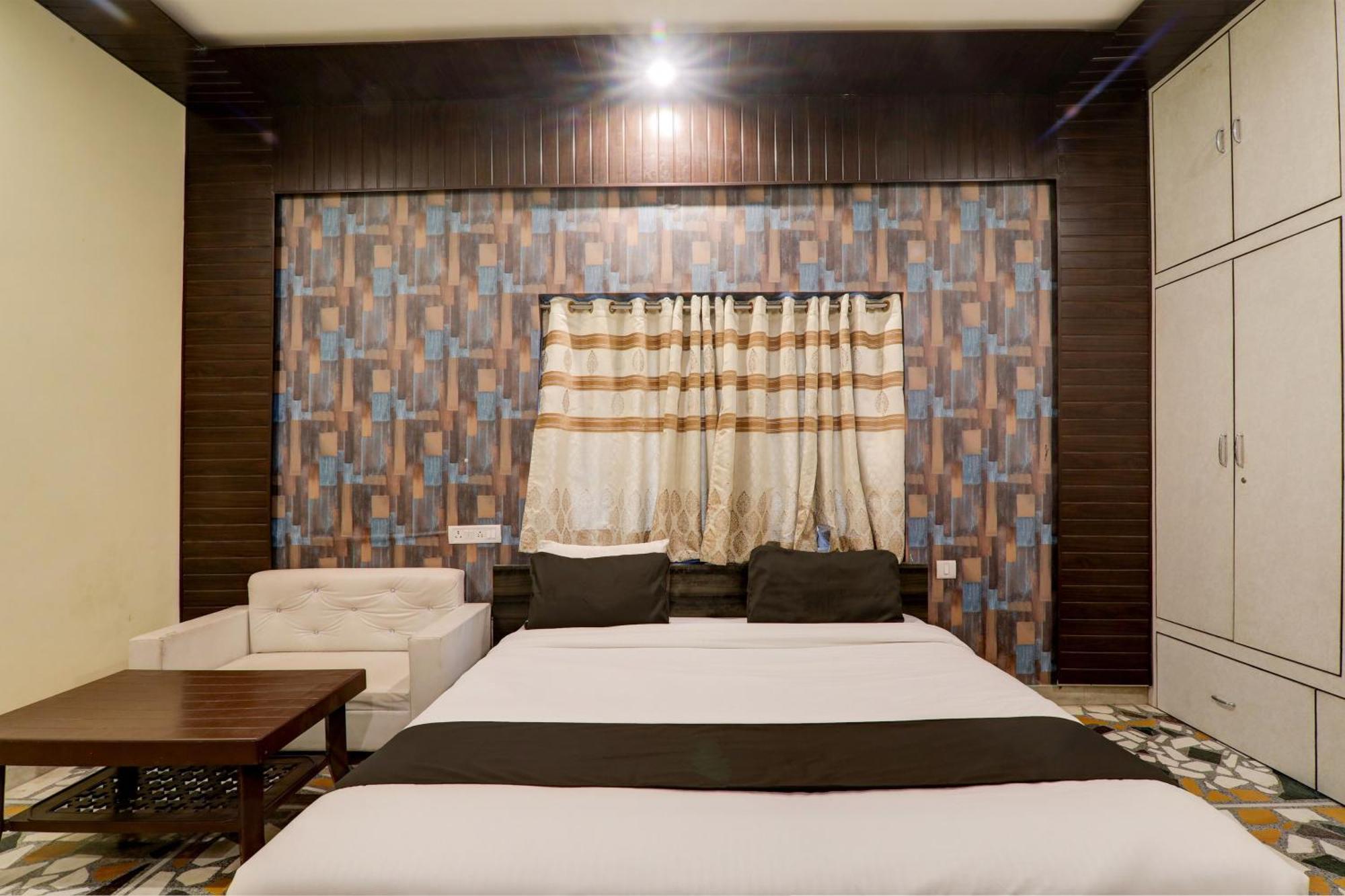 Hotel O Flagship Adbhut Moment Hotel 瓦拉纳西 外观 照片